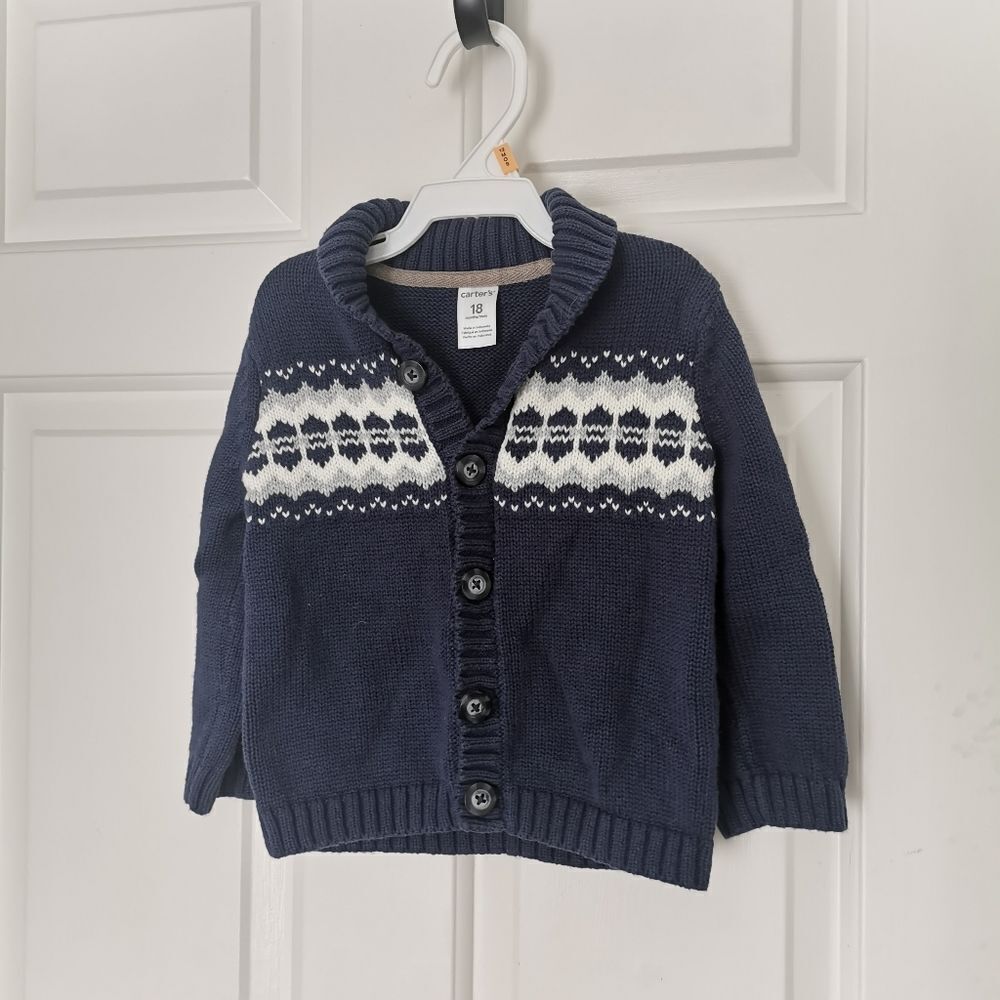 2/$20 Carter's knit boys sweater size 18 m